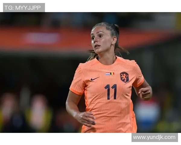 女足球星背后男友身份曝光他是这位明星的默默支持者 女足球星背后男友身份曝光他是这位明星的默默支持者