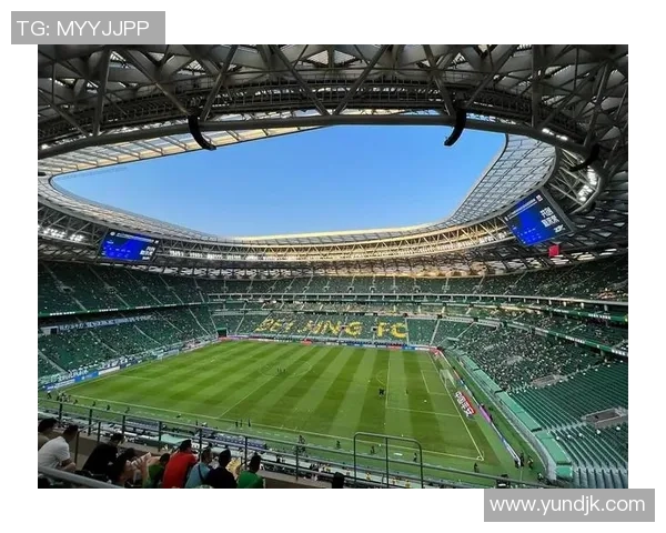 足球传奇:全球百位顶级球星高清合成图,记录绿茵场的辉煌瞬间 足球传奇:全球百位顶级球星高清合成图,记录绿茵场的辉煌瞬间