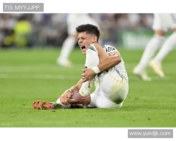 足球球星频繁跳水引争议 球迷热议其行为是否影响比赛公正性 足球球星频繁跳水引争议 球迷热议其行为是否影响比赛公正性